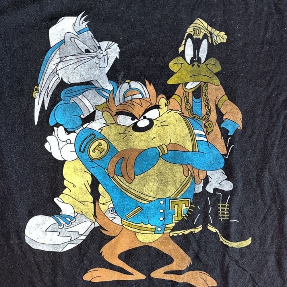 Warner Bros Looney Tunes T-Shirt Youth Taz Daffy Duck Bugs bunny gang w/chains